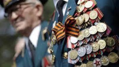 Инвалиды и участники войны начали получать единовременные выплаты ко Дню Победы