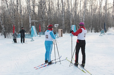Лыжные гонки объединили любителей спорта от 9 до 47 лет