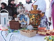 Масленицу в Кировке встретили уличным карнавалом и праздниками во дворах 
