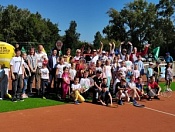 Новый теннисный корт открылся возле парка "Бугринская роща"
