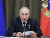 Президент России Владимир Путин продлевает нерабочие дни до конца апреля. Видео