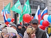Трудовые коллективы Кировского района приняли участие в первомайской демонстрации