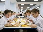 «Горячая линия» по вопросам организации школьного питания заработала в Новосибирской области