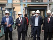 Руководство города поблагодарили работников завода «Сиблитмаш» за реконструкцию чаши Вечного огня