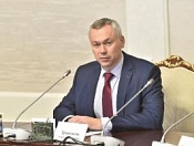 Губернатор Новосибирской области призывает жителей не покидать свои дома