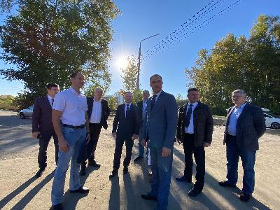 Выехать из Южно-Чемского жилмассива станет легче: строится дополнительная полоса