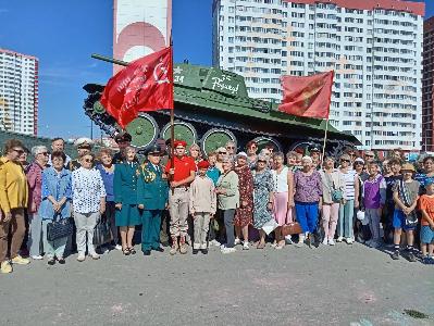 Митинг, посвященный Дню разгрома советскими войсками немецко-фашистских войск в Курской битве