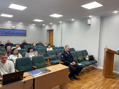 О предотвращении незаконной торговли говорили в  администрации района