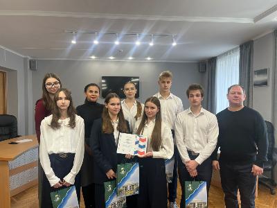 21 октября в администрации Кировского района состоялось награждение участников отборочного этапа III Регионального фестиваля «Мы – будущие избиратели!», который прошел в заочном формате