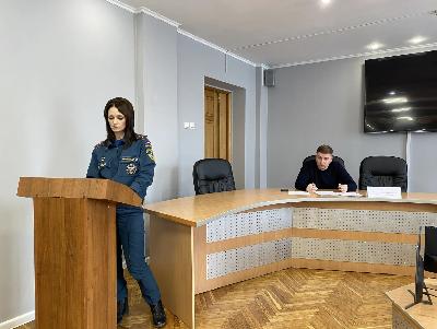 Заседание Комиссии по чрезвычайным ситуациям и обеспечению пожарной безопасности