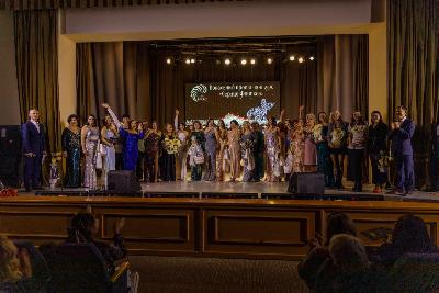 В Новосибирске прошел вокальный проект-конкурс «Сердце Феникса» для женщин из семей участников СВО